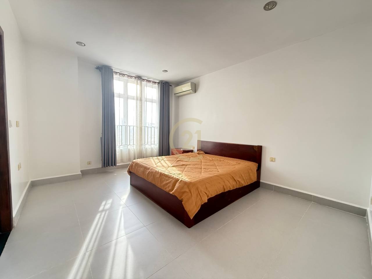 SPECIOUS TWO BEDROOM FOR RENT-TTP