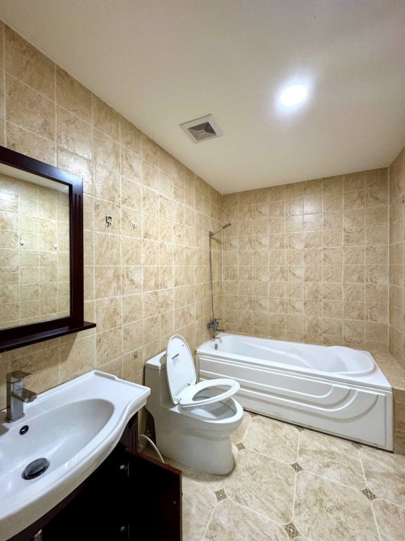 Cheapest 2 Bedroom For Rent at Olympia City