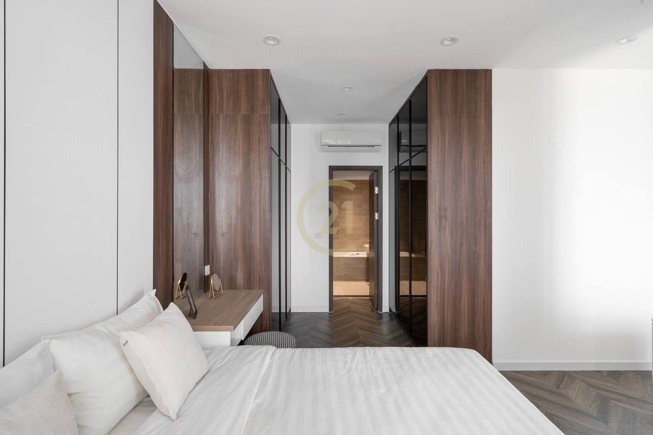 Luxury 3 Bedroom For Rent at Tonle Bassac