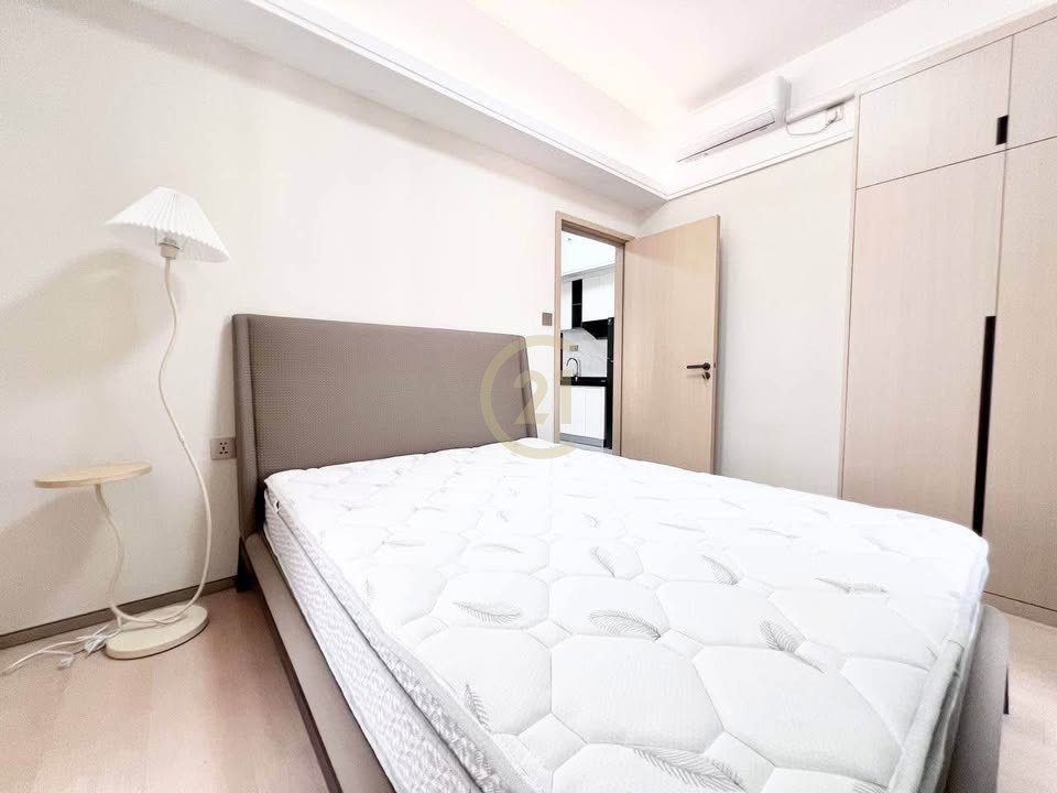 VINTAGE THREE BEDROOM FOR RENT-BKK1