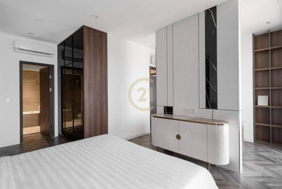 Luxury 3 Bedroom For Rent at Tonle Bassac