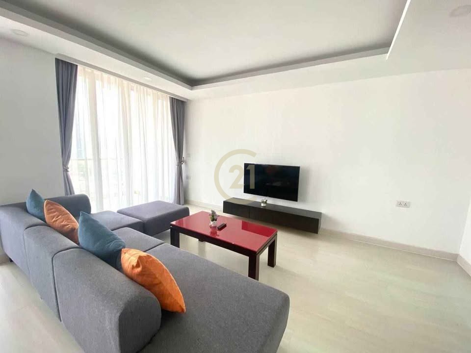 SPECIOUS THREE BEDROOM FOR RENT-BKK1