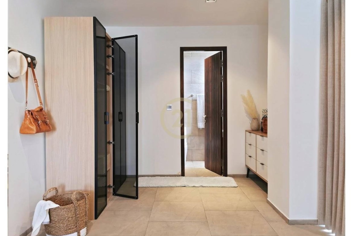 Freshly finished 2 Bedroom For Rent at Sen Sok