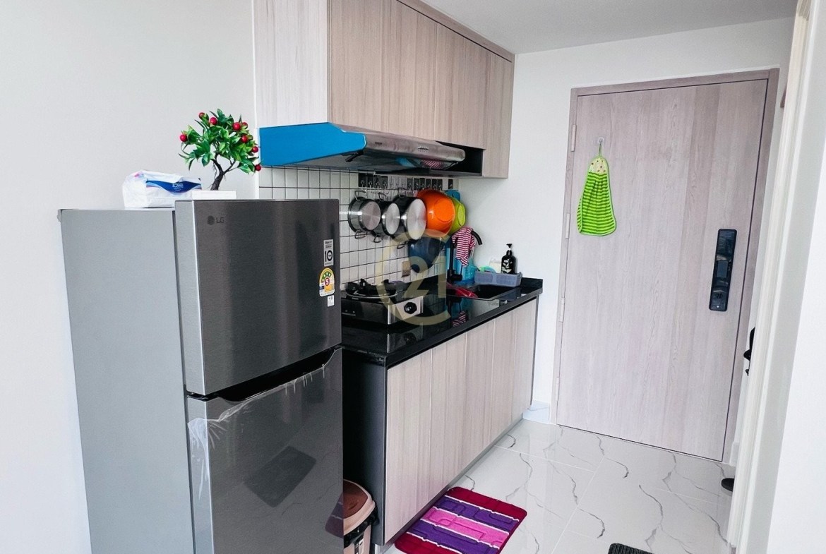 Luxury Two bedroom For Rent At Beoug Tompon