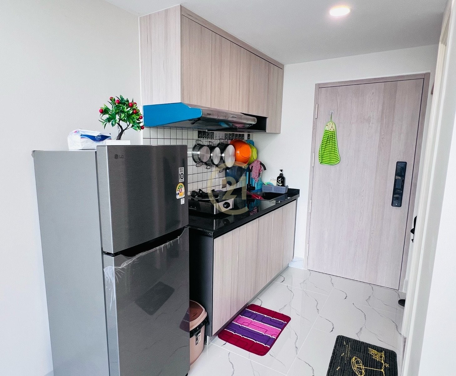 Luxury Two bedroom For Rent At Beoug Tompon