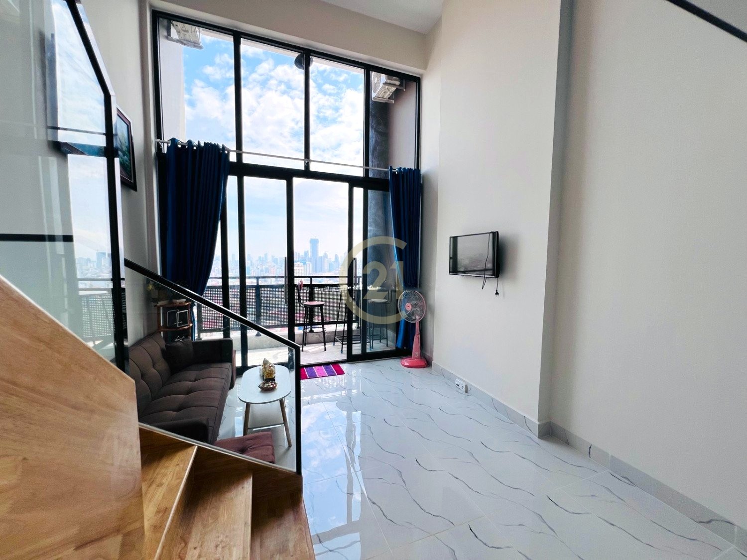 Luxury Two bedroom For Rent At Beoug Tompon