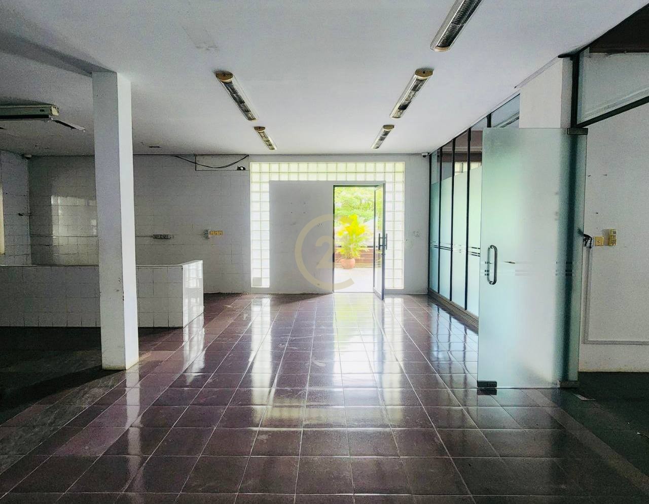 Cafe Shop + Office Building for Rent on Main Road, Tonle Basak | 13 Rooms | 1,193sqm