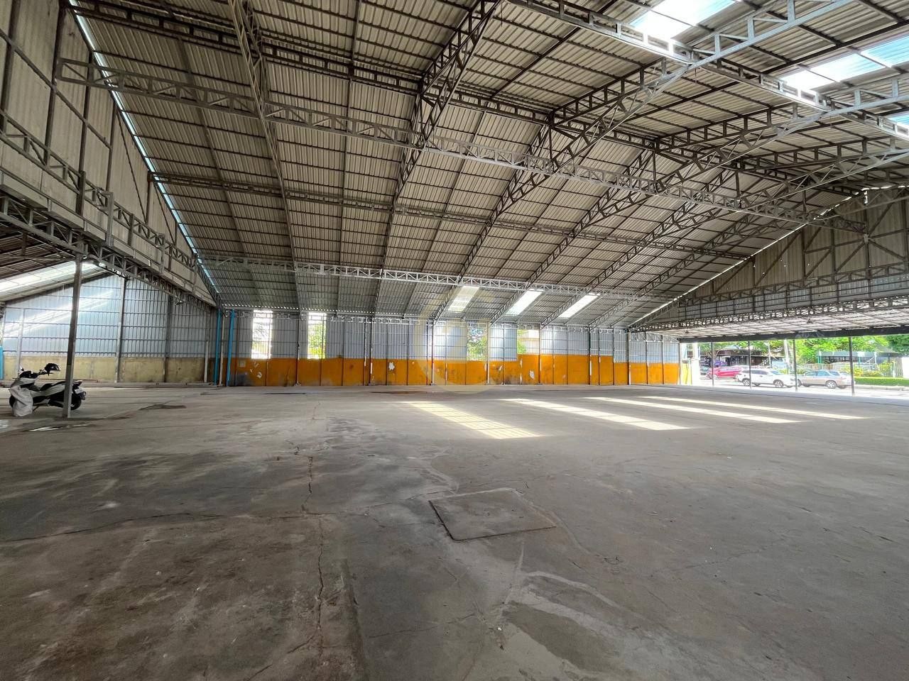 Warehouse for Rent in Sen Sok – 1,100sqm | $5,000/month | Prime Main Road Location