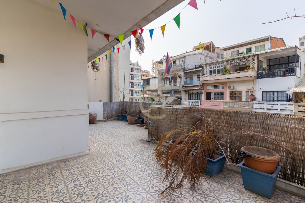 Renovated 3 Bedroom For Rent at Riverside