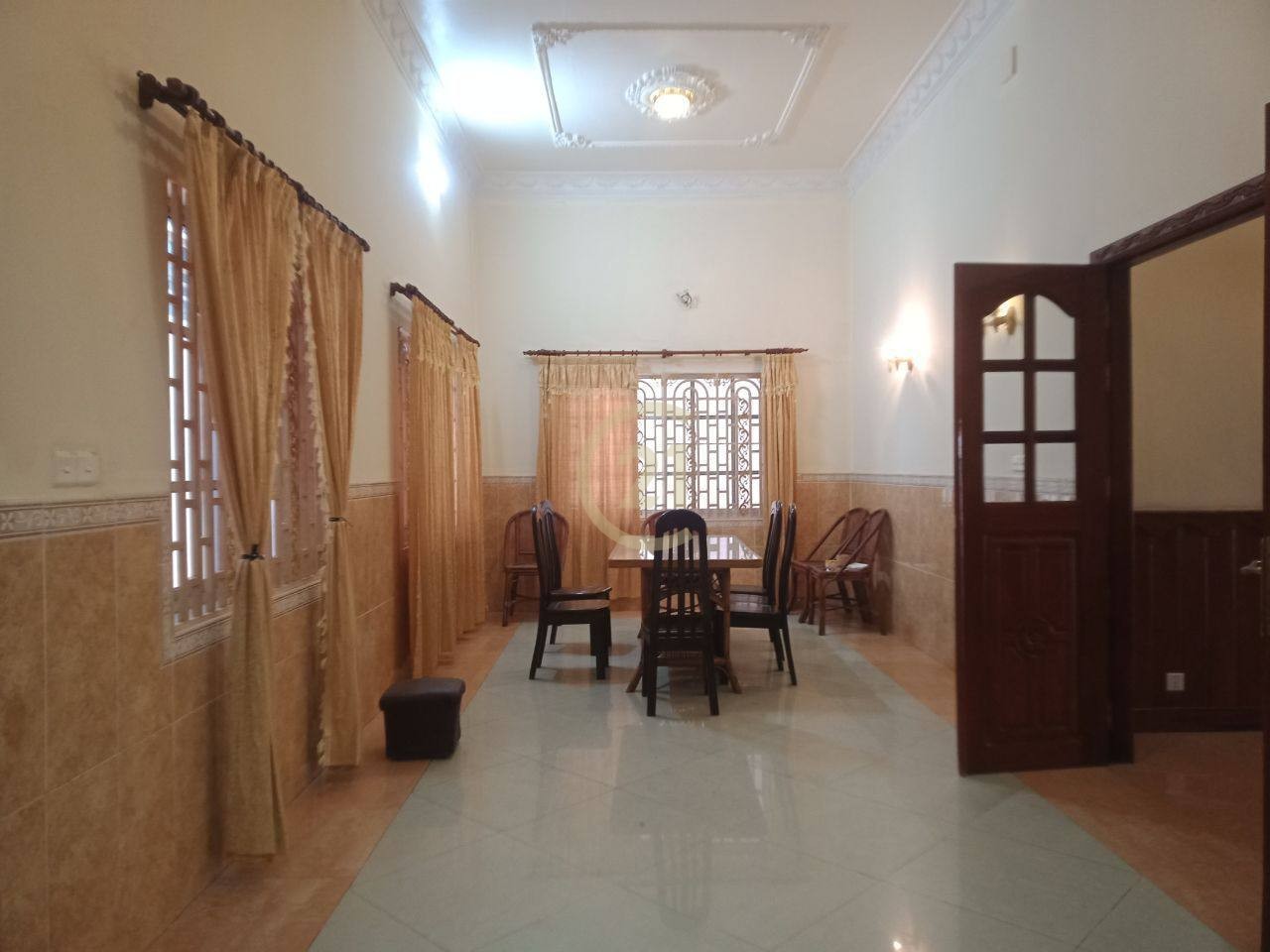 Nice Villa For Rent at Toul TomPoung