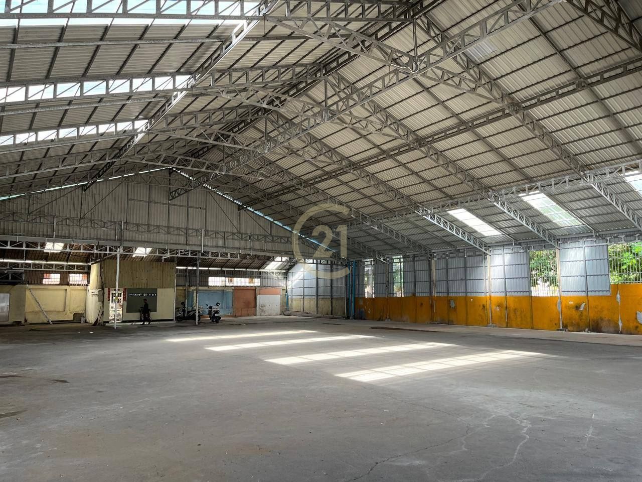 Warehouse for Rent in Sen Sok – 1,100sqm | $5,000/month | Prime Main Road Location
