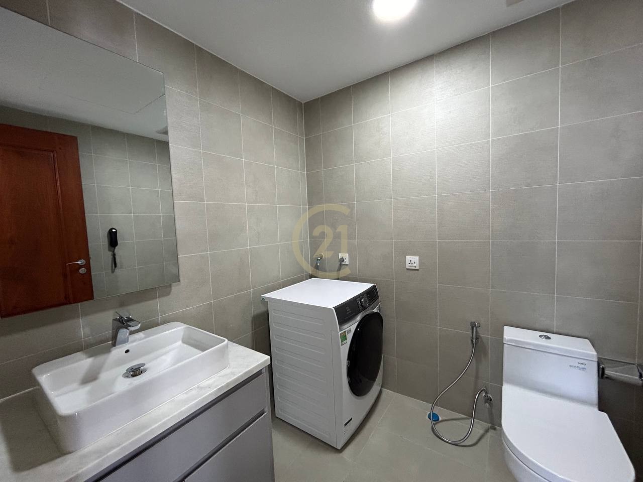 Modern 2-Bedroom Serviced Apartment for Rent in BKK1 | $2,200/month | 104 sqm | Luxury Facilities
