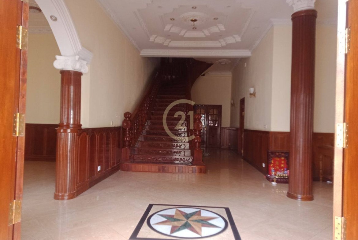 Nice Villa For Rent at Toul TomPoung