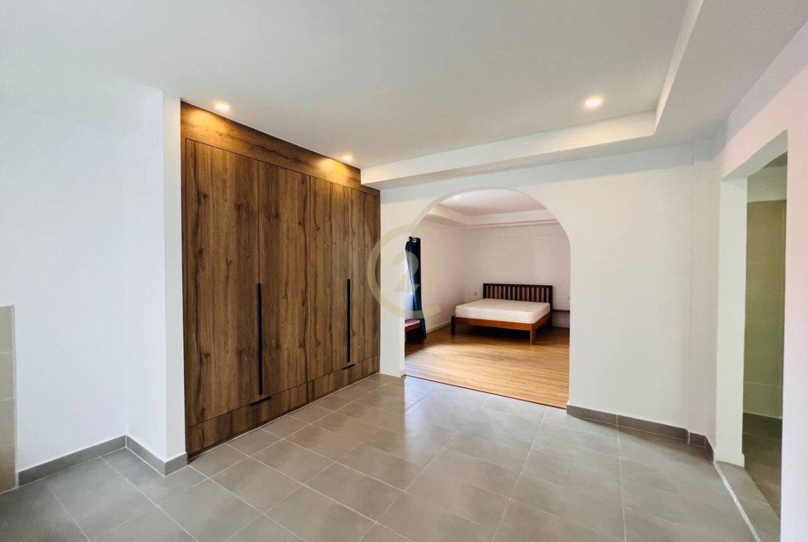 Tonle Bassac | 3-Bedroom Apartment For Rent | 2nd Floor | 120sqm