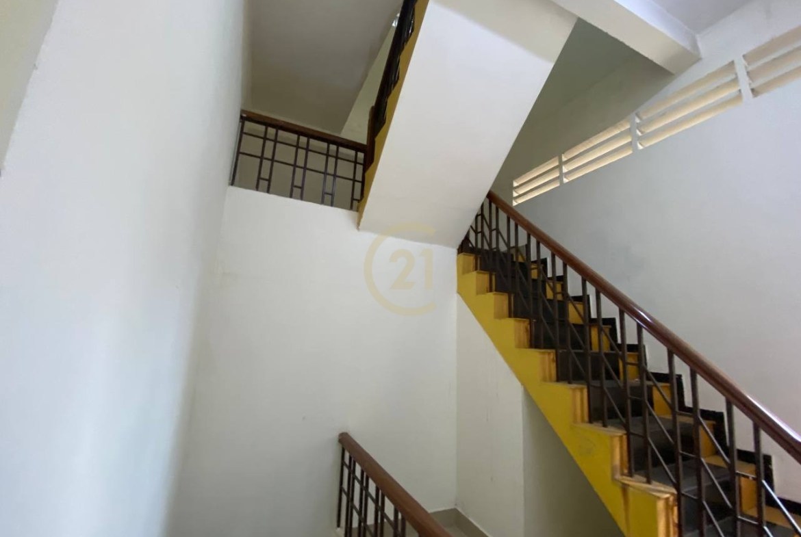 Shophouse For Rent In Toul Tompoung