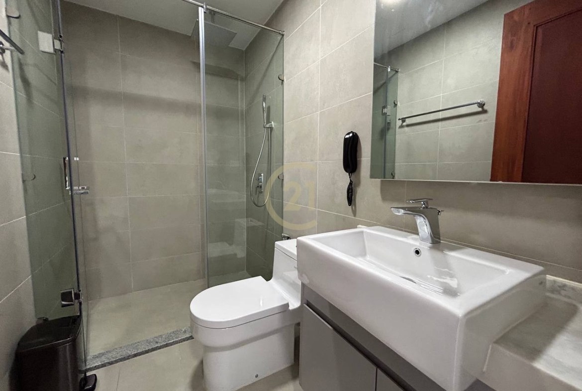 Modern 2-Bedroom Serviced Apartment for Rent in BKK1 | $2,200/month | 104 sqm | Luxury Facilities