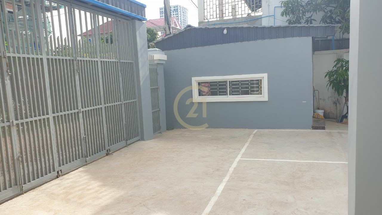 Whole Building For Rent at Sen Sok