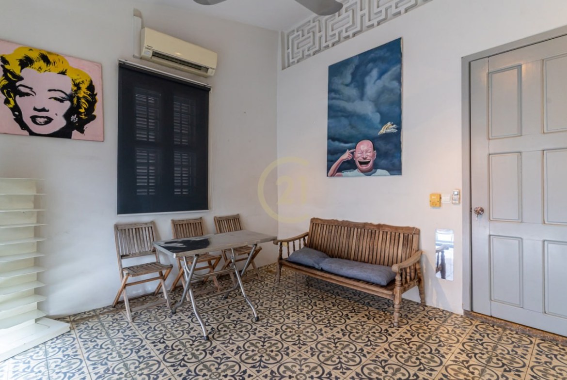 Renovated 3 Bedroom For Rent at Riverside