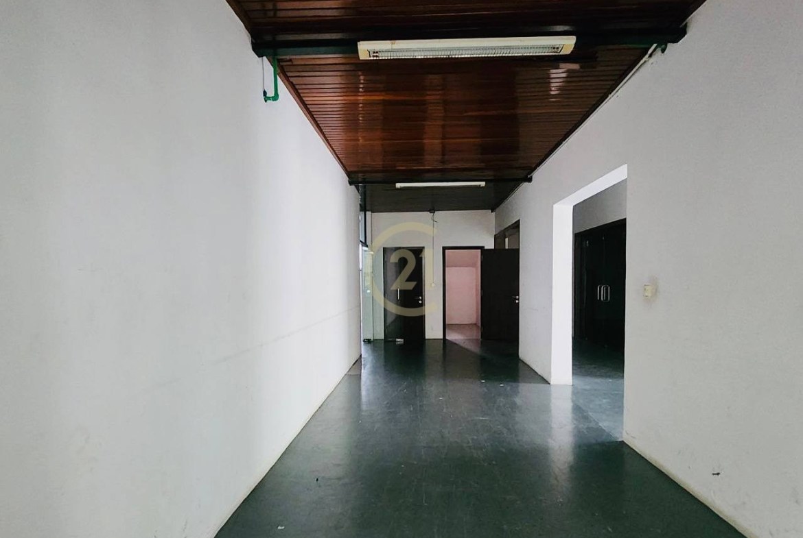 Cafe Shop + Office Building for Rent on Main Road, Tonle Basak | 13 Rooms | 1,193sqm