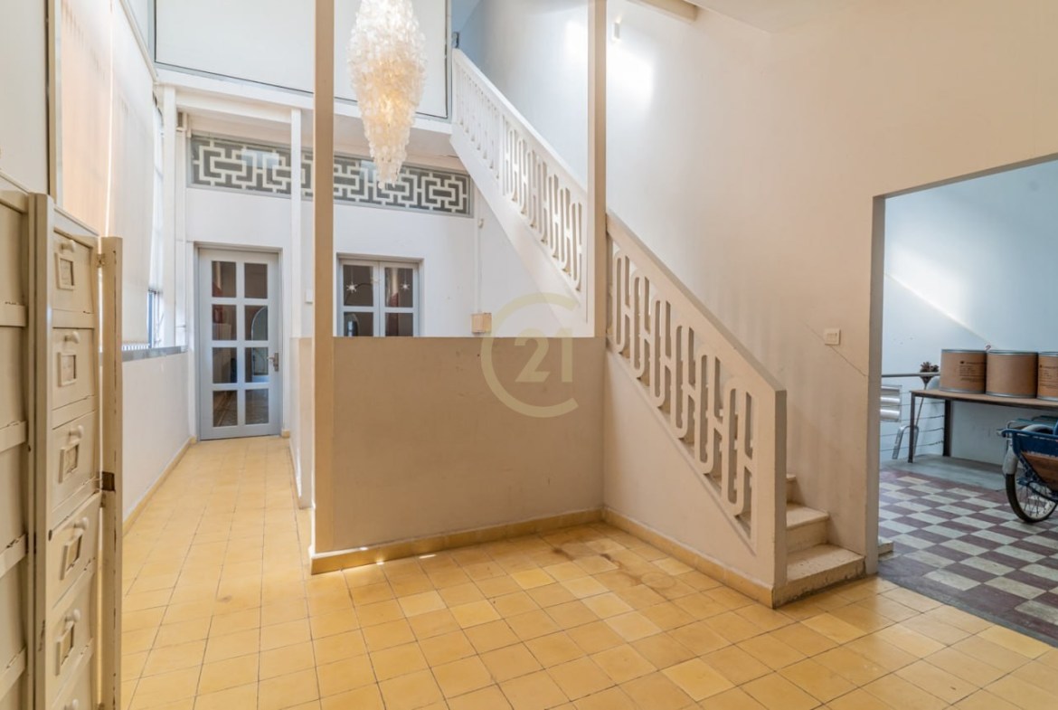 Renovated 3 Bedroom For Rent at Riverside