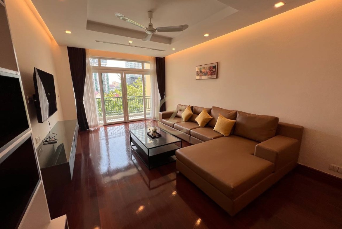 Biggest 2 Bedroom For Rent In BKK1