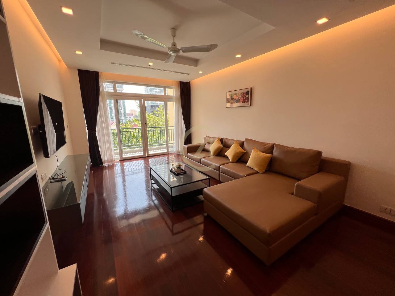 Biggest 2 Bedroom For Rent In BKK1