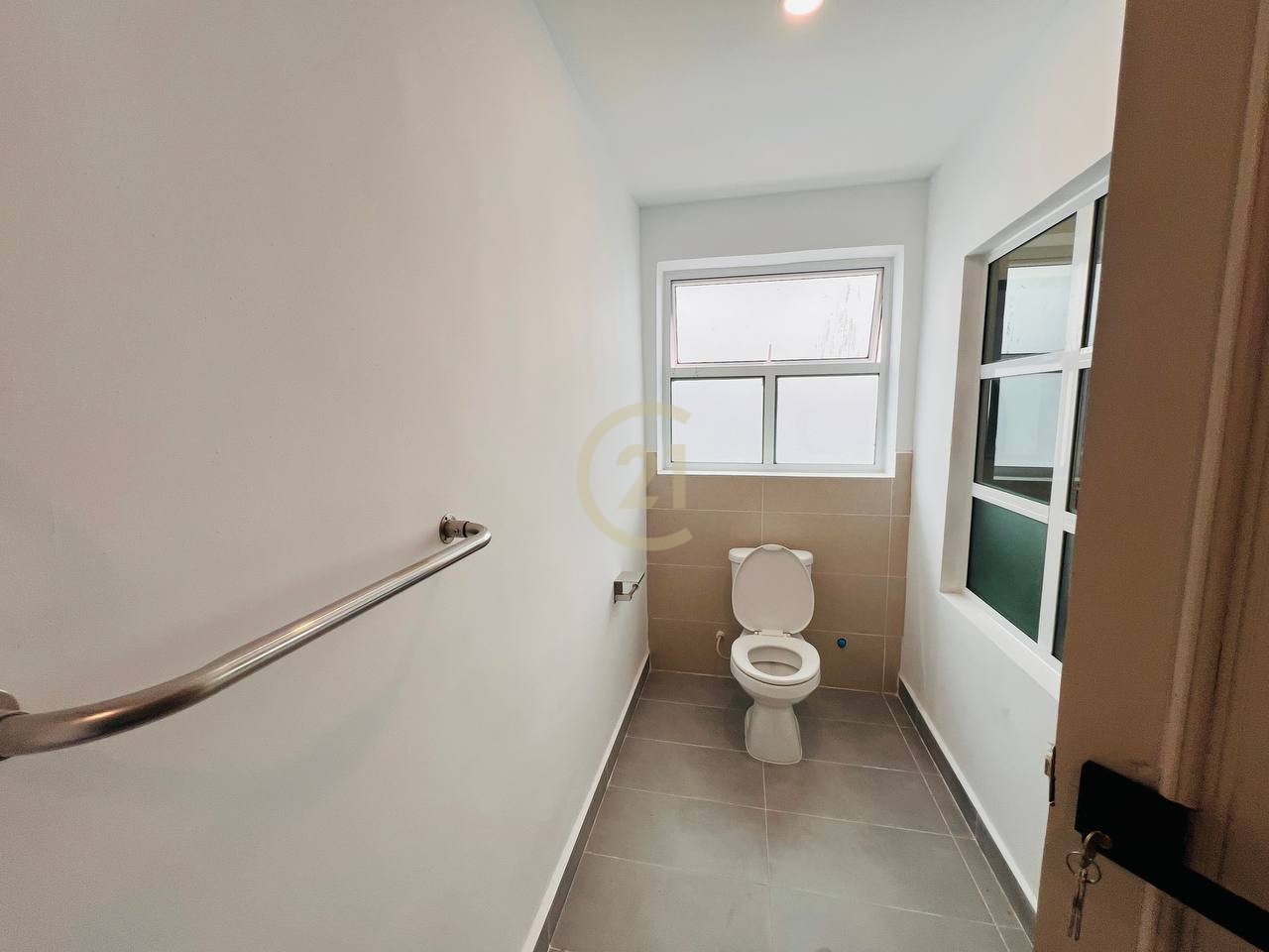 Modern 3-BR Apartment with Pool | Tonle Basac Area