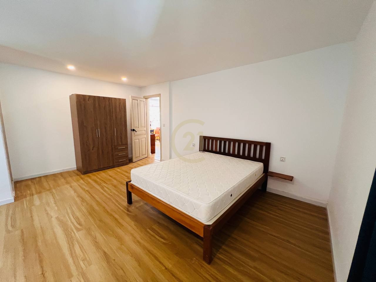Modern 3-BR Apartment with Pool | Tonle Basac Area