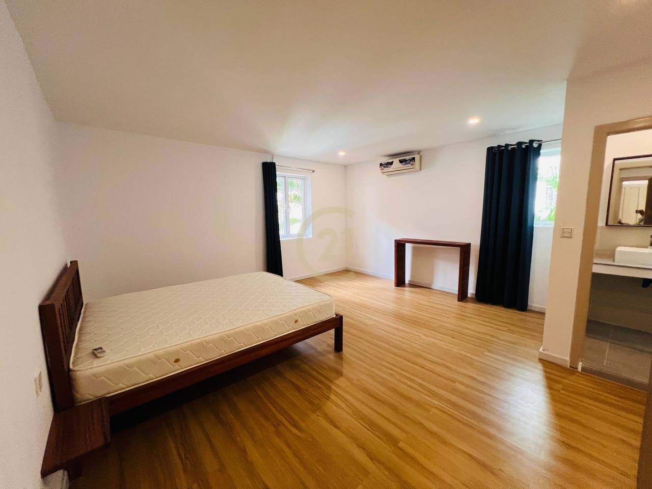 Modern 3-BR Apartment with Pool | Tonle Basac Area