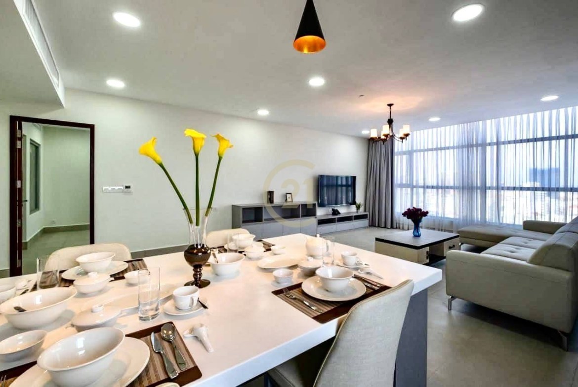 LUXURIOUS TWO BEDROOM FOR RENT-BKK1