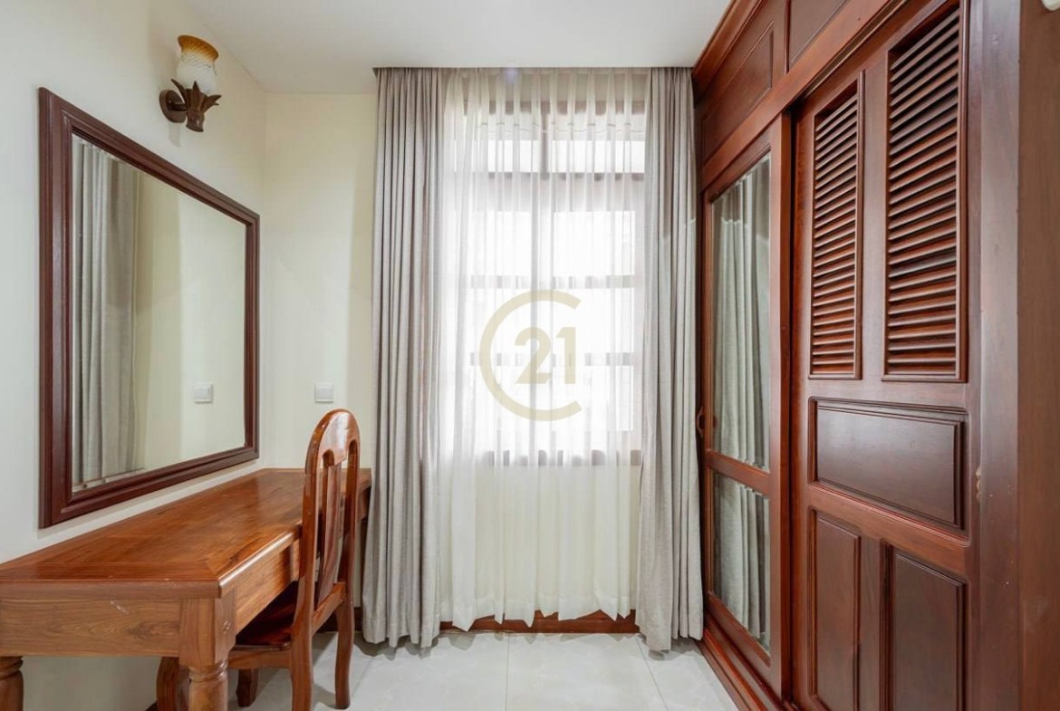 CLASSIC TWO BEDROOM FOR RENT-TTP