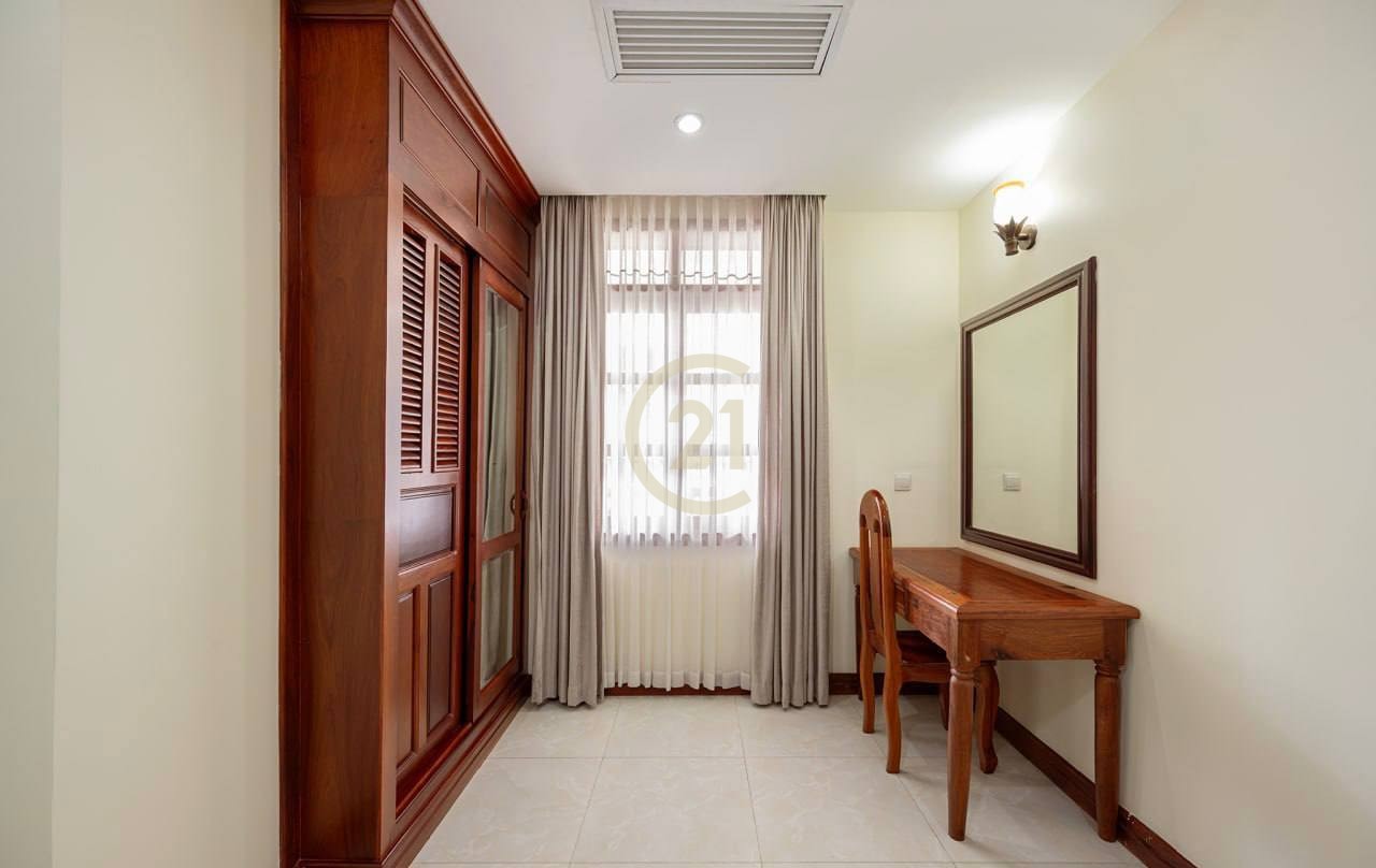 CLASSIC TWO BEDROOM FOR RENT-TTP