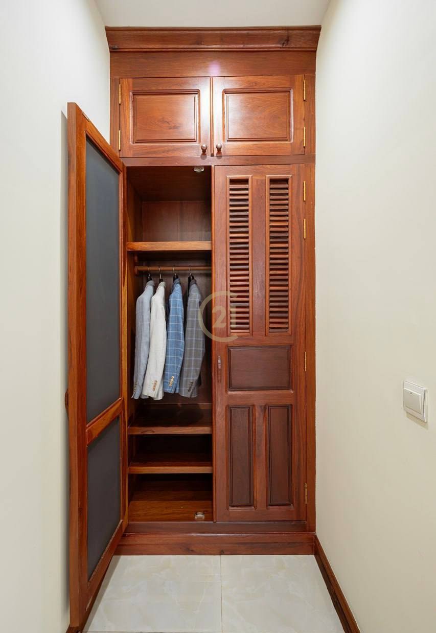 CLASSIC TWO BEDROOM FOR RENT-TTP