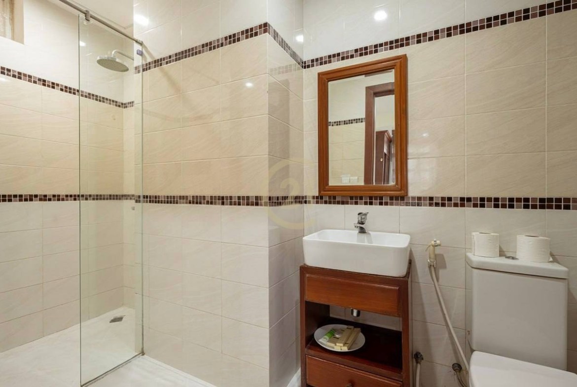 CLASSIC TWO BEDROOM FOR RENT-TTP