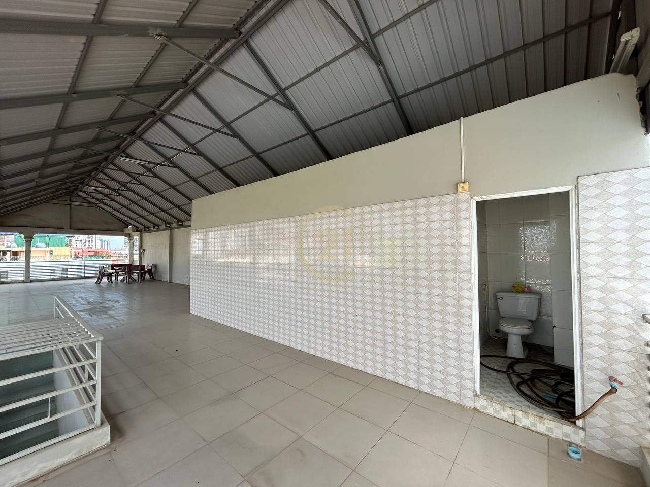 Shophouse For Rent At Toul Tompong