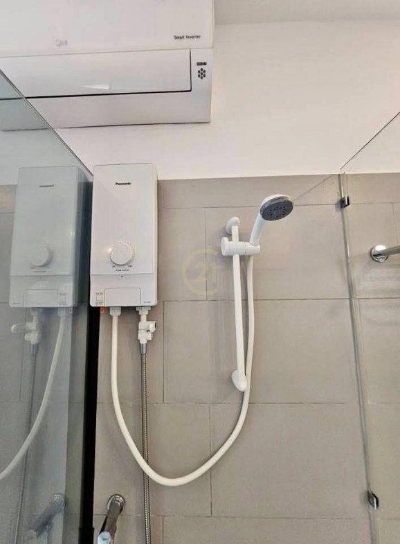 RENOVATED PENTHOUSE FOR RENT-TONLE BASSAC