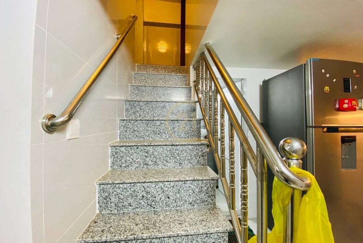 Shophouse For Rent At Daun Penh