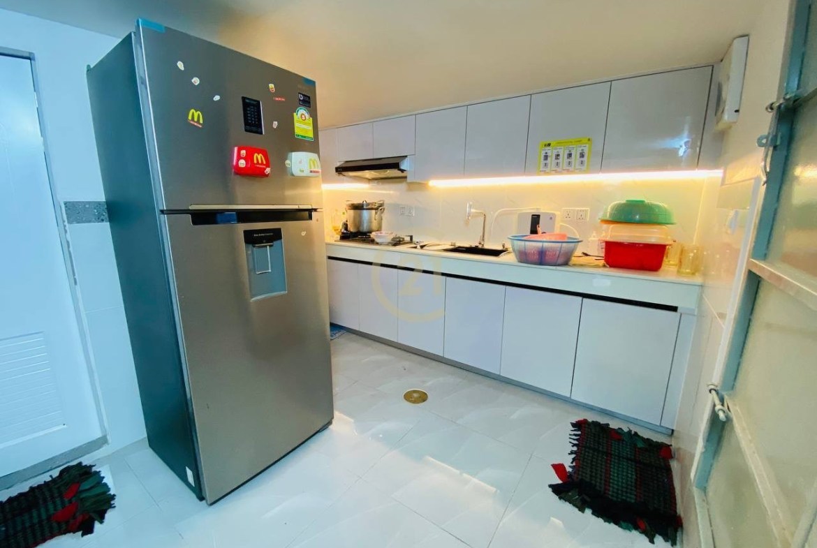 Shophouse For Rent At Daun Penh
