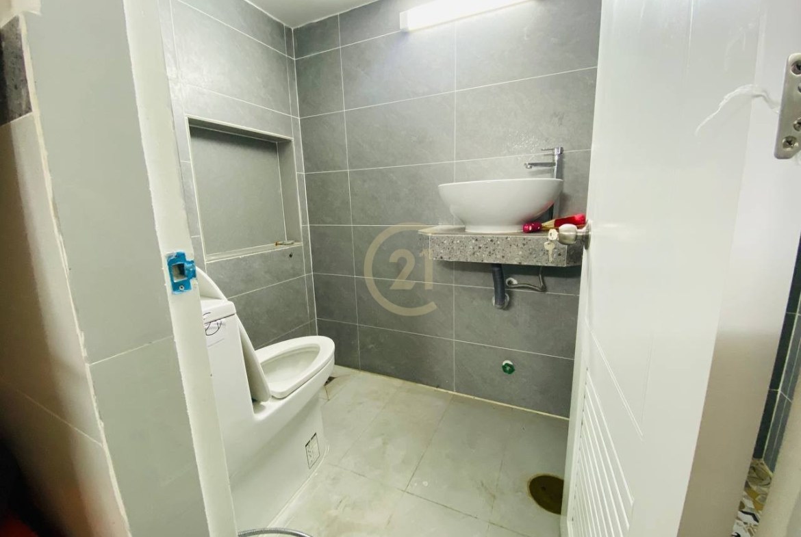 Shophouse For Rent At Daun Penh