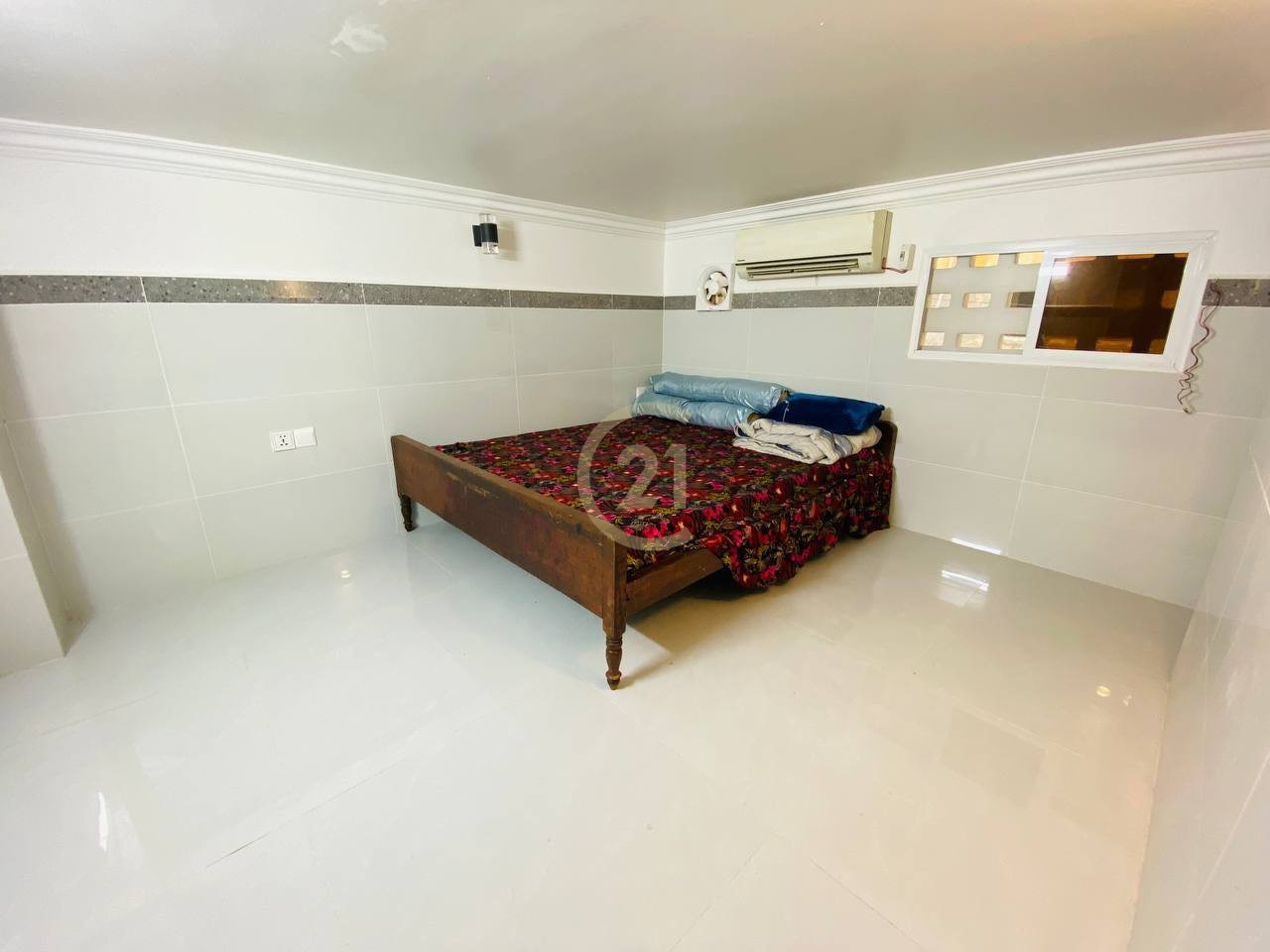 Shophouse For Rent At Daun Penh