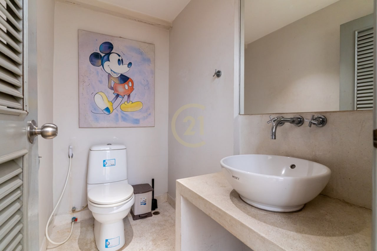 Renovated 3 Bedroom For Rent at Riverside