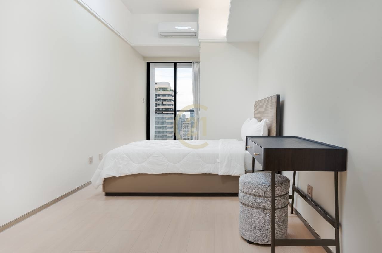 Modern 1 Bedroom for Rent at BKK1