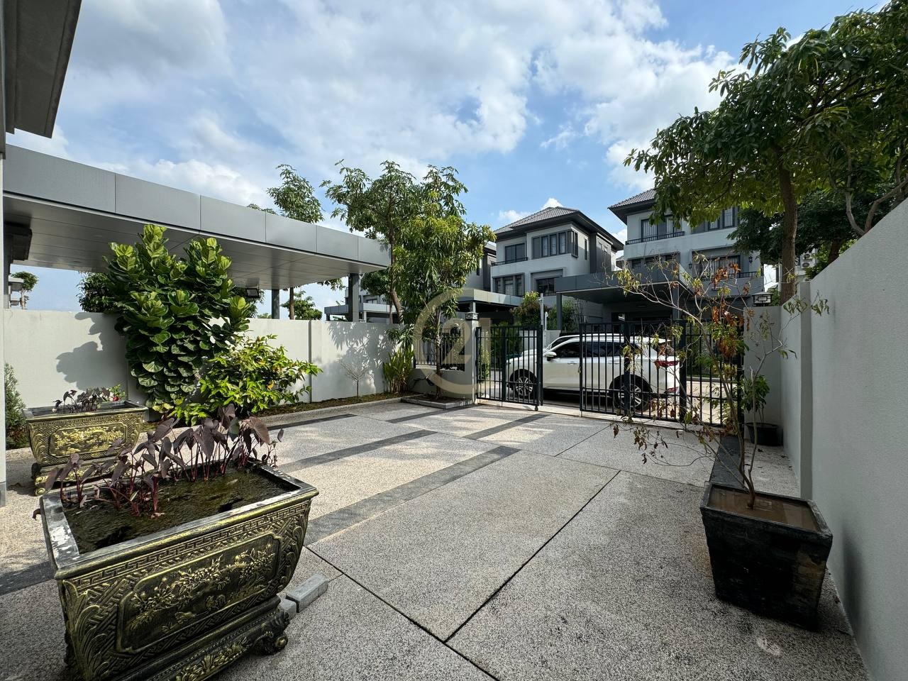 photo_2_2025-08-23_10-29-32 Villa Twin For Rent at Chip Mong 50M