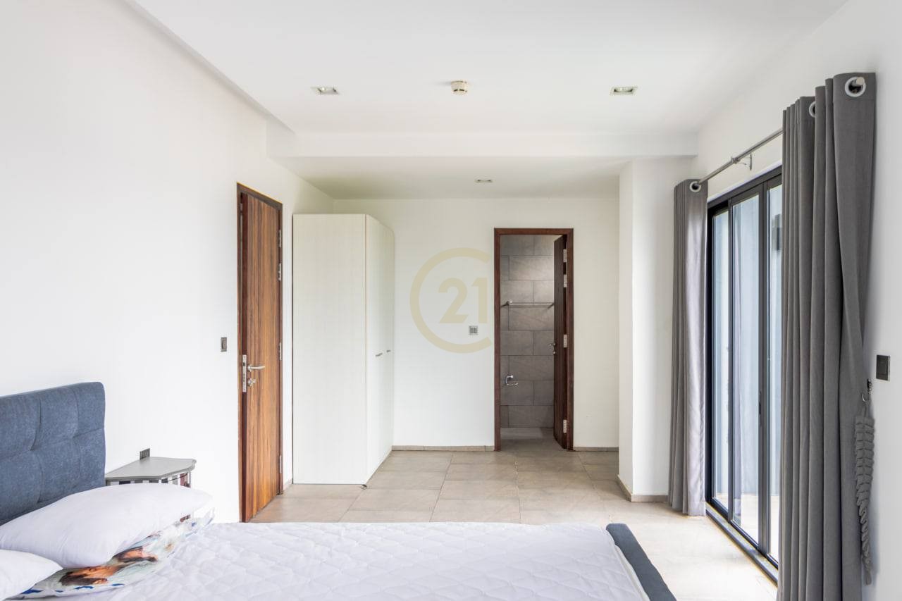 Stylish Penthouse 3 Bedroom For Rent at Sen Sok