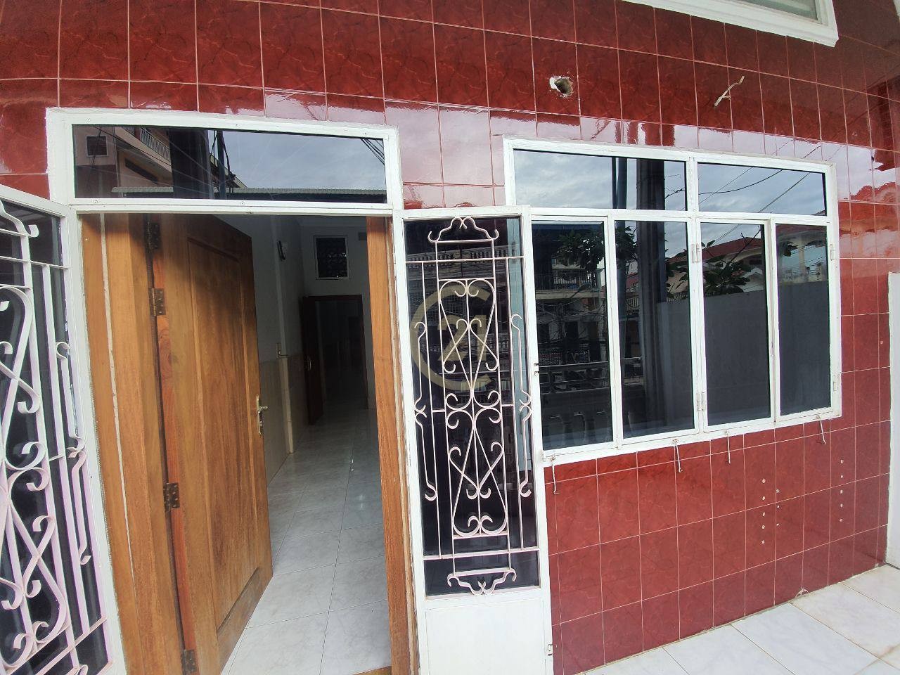 Flat House For Sale In Toul Tompoung