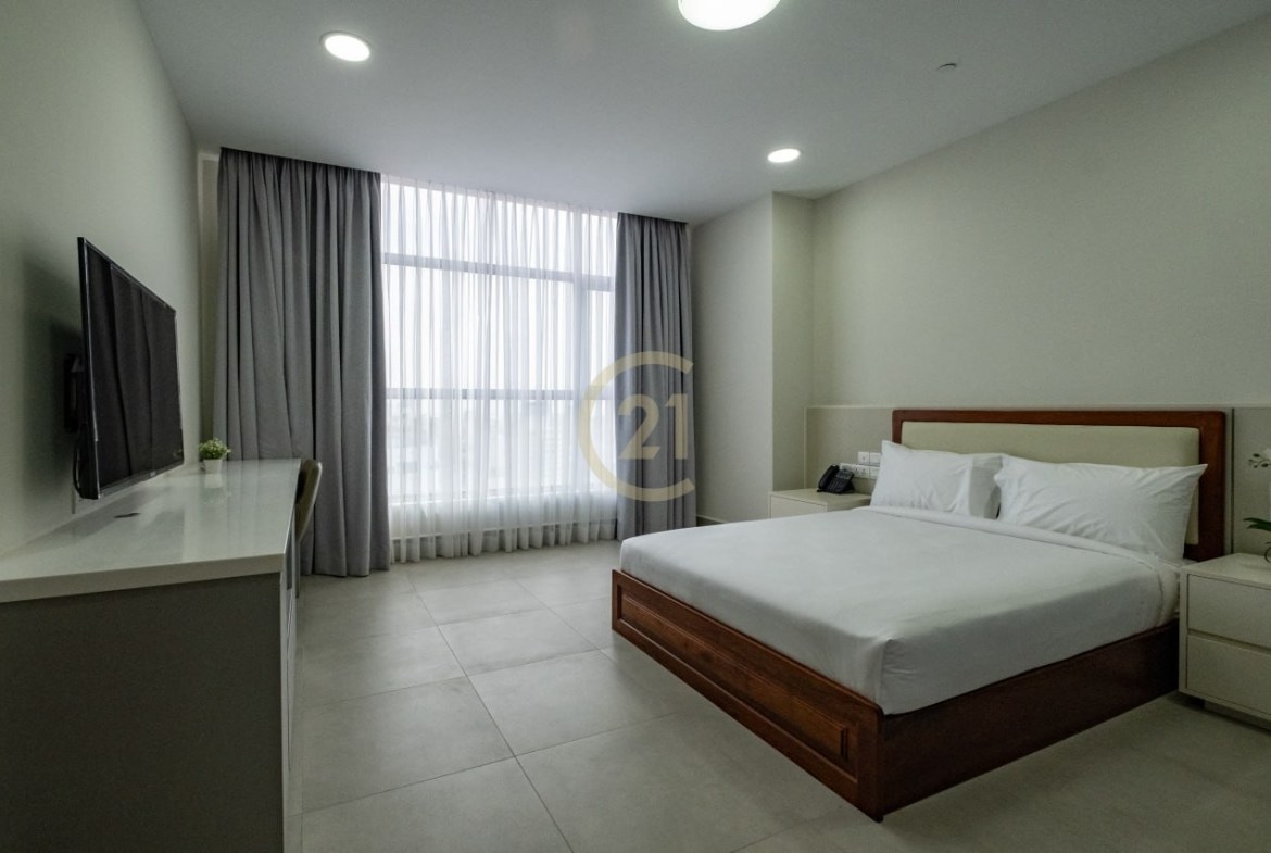 Modern 2-Bedroom Serviced Apartment for Rent in BKK1 | $2,200/month | 104 sqm | Luxury Facilities