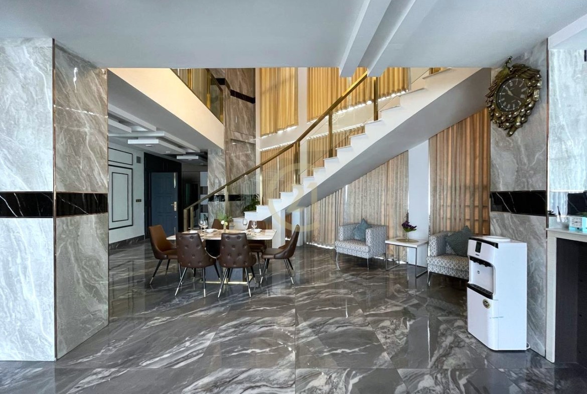 Luxury Four Bedroom For Rent At Russin Market