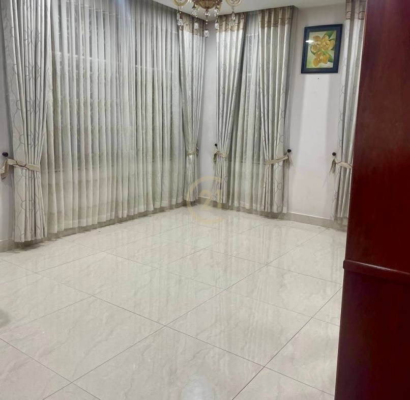 Luxury Villa For Rent At Tonle Bassac