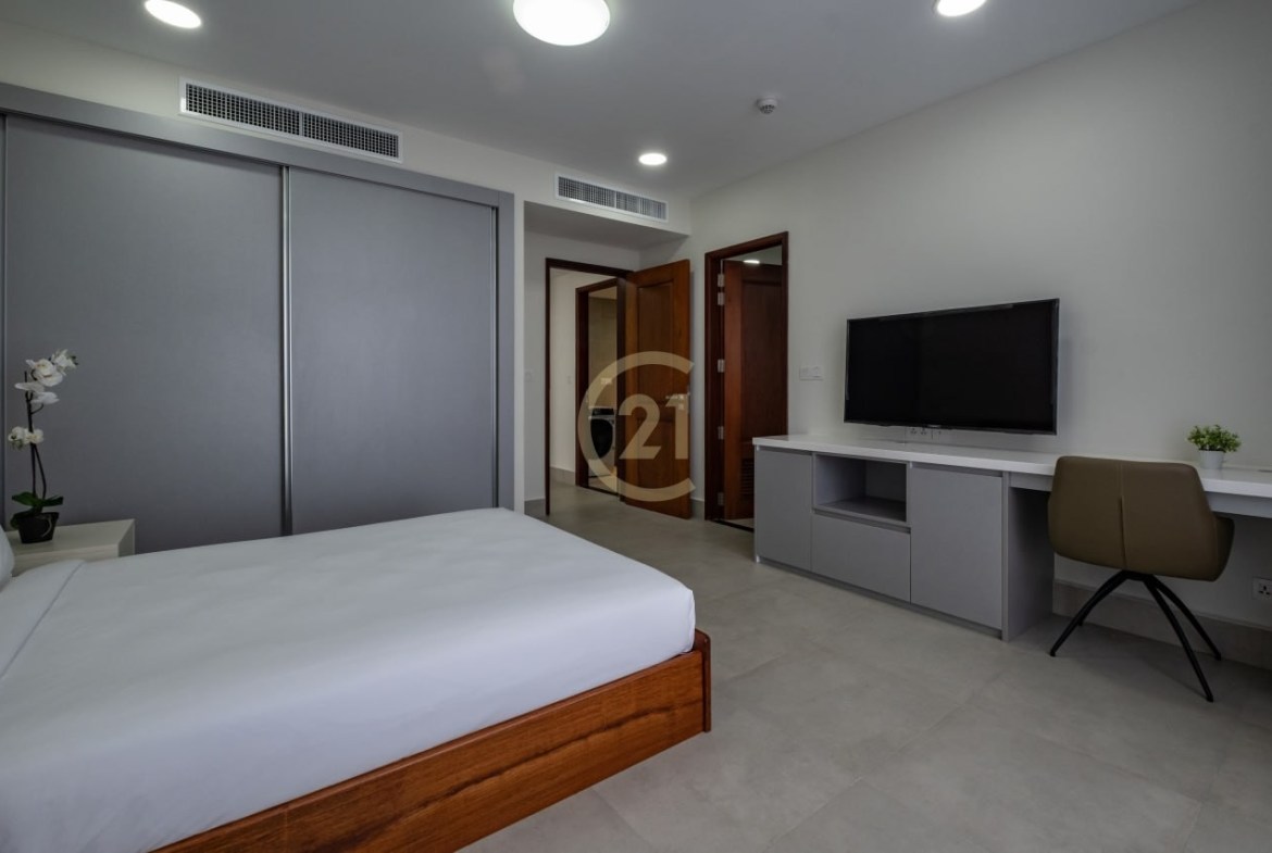 Modern 2-Bedroom Serviced Apartment for Rent in BKK1 | $2,200/month | 104 sqm | Luxury Facilities