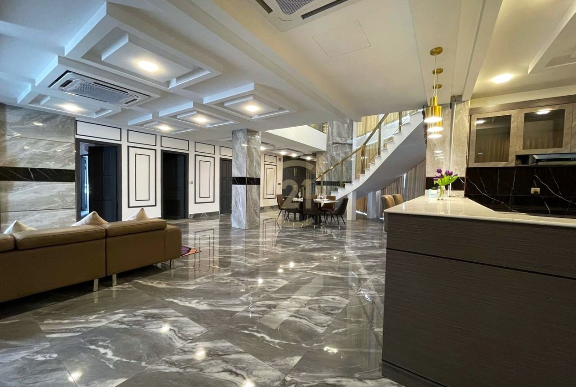 Luxury Four Bedroom For Rent At Russin Market